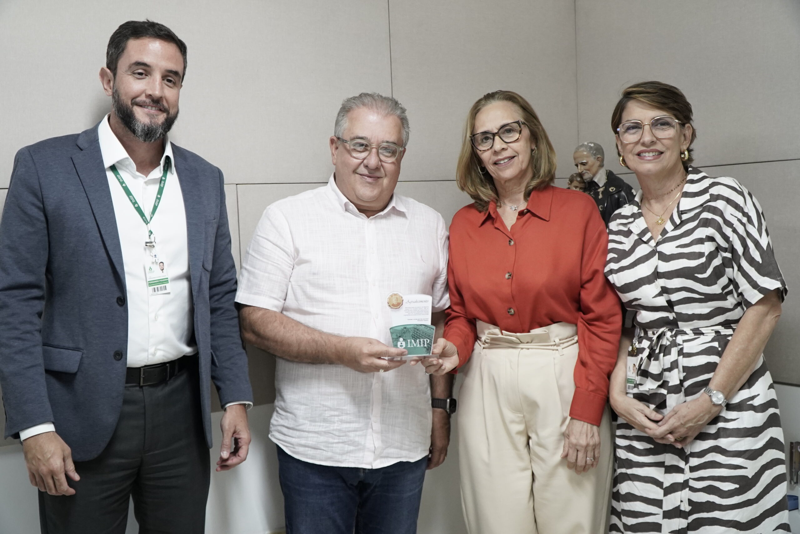 Deputado Federal Augusto Coutinho visita o IMIP