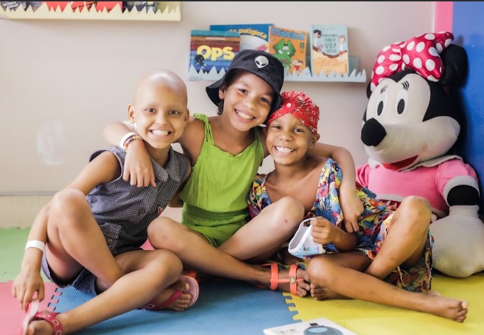 Em Dia Internacional do Câncer Infantil, a meta da OMS é aumentar a sobrevivência de crianças com câncer
