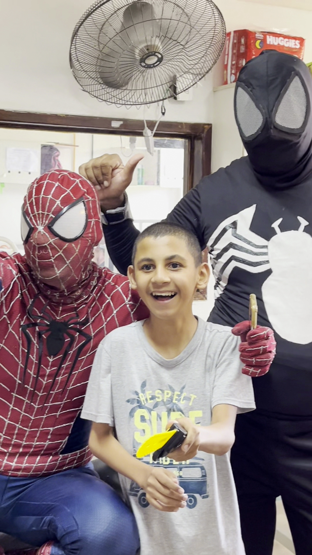 Super Heróis visitam pediatria do IMIP