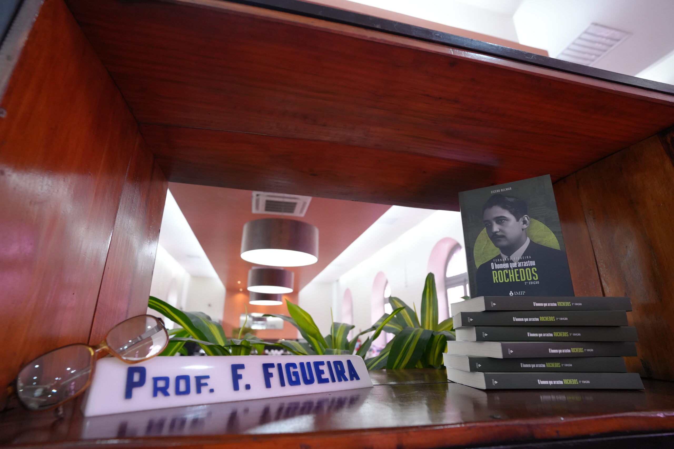 Em comemoração aos 65 anos, IMIP lança segunda edição do livro “Fernando Figueira: o homem que arrastou rochedos”