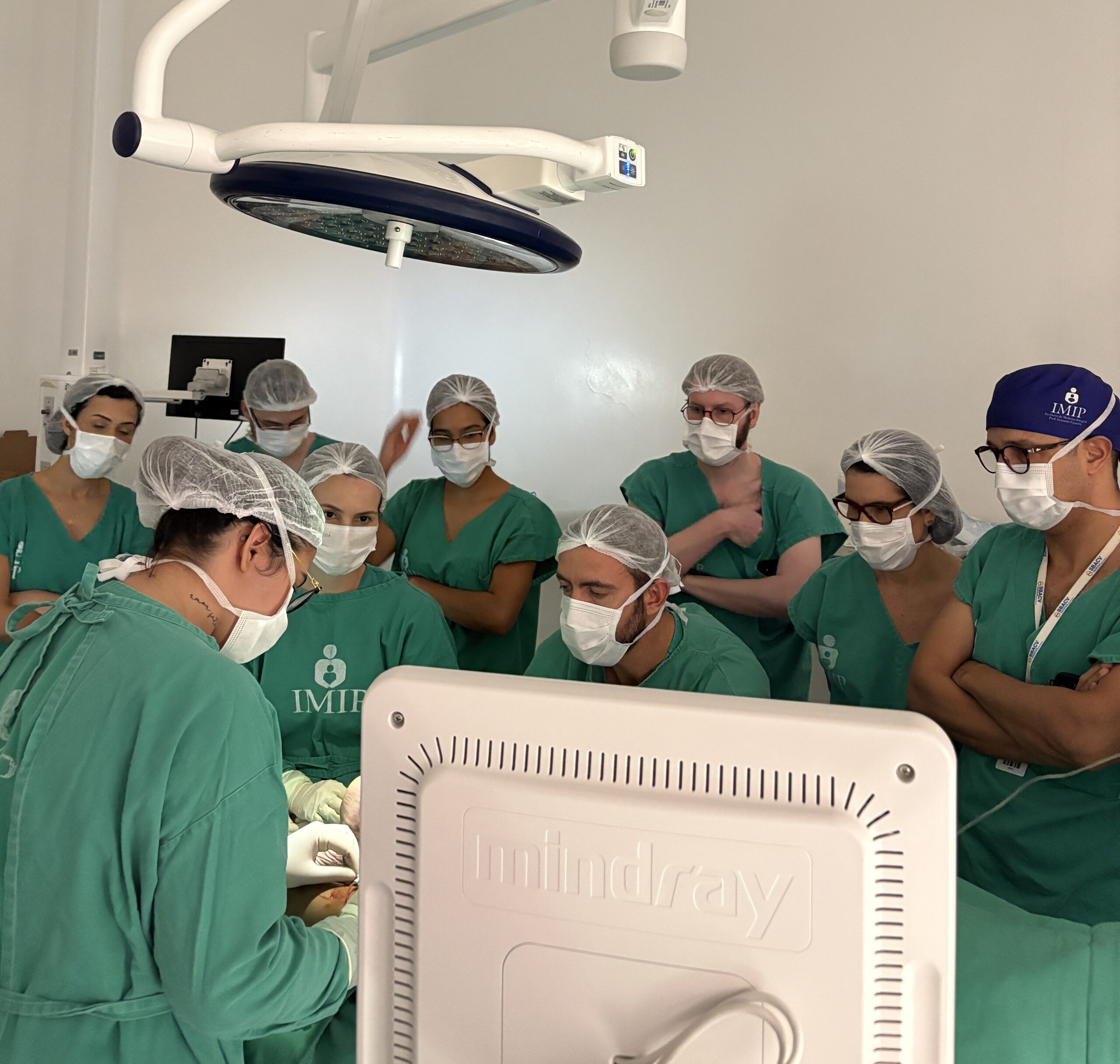 Em parceria com o CathLab, pacientes do IMIP participam de cirurgia com técnicas de alto impacto para tratamento vascular; iniciativa ainda não é disponibilizada pelo SUS