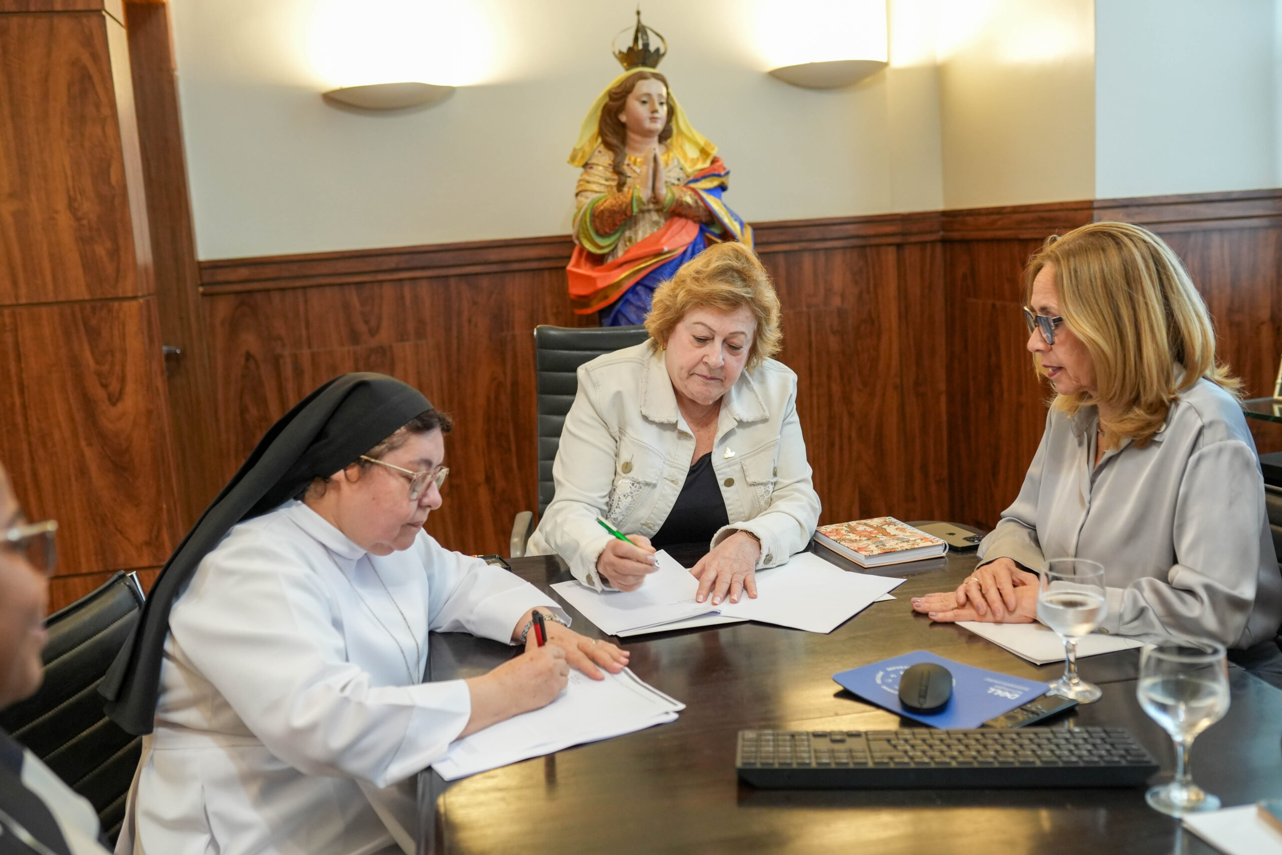 IMIP firma cooperação técnica com a Congregação das Irmãs de Nossa Senhora da Glória